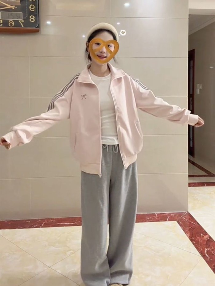38.09, 42.24 Mỹ Retro Nơ Hồng Ba Sọc Cổ Đứng Áo Áo Khoác Nữ Mùa Đông Đại Học Phong Cách Cardigan To