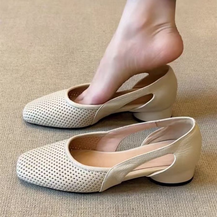 đôi giày đơn da mềm miệng nông dành cho nữ mùa hè phong cách mới rỗng dép xỏ ngón vuông thoáng k