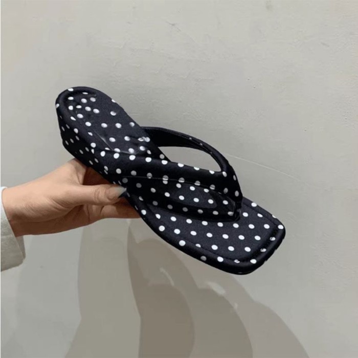 Dép xỏ ngón đế nêm mặc ngoài mùa hè cho nữ, sandal thời trang, sandal phong cách nghỉ dưỡng bãi biể