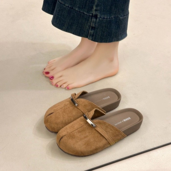 đôi dép xỏ ngón Baotou đế dày dành cho nữ mặc ngoài xuân hè mới thời trang cổ điển Giày Birkenst