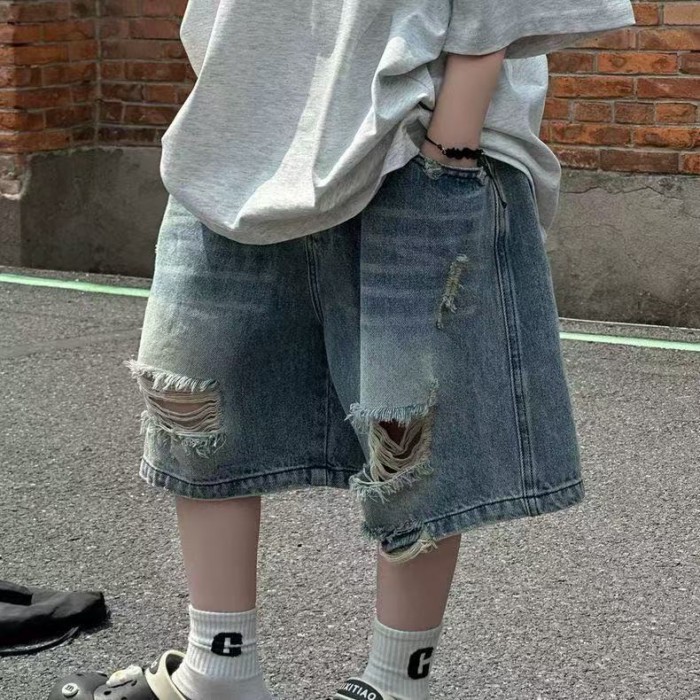 Quần short denim rách họa tiết râu mèo mới cho bé trai, quần short denim dáng rộng và sành đi