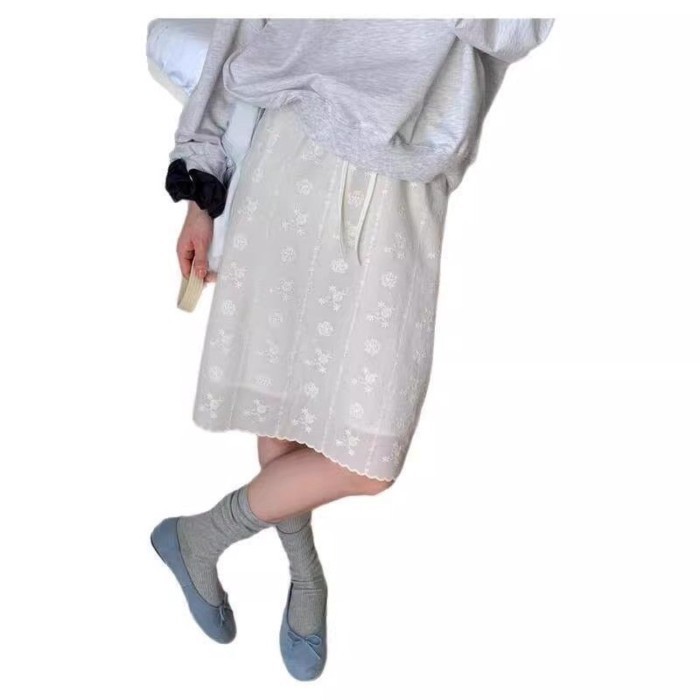 Lan ~ Váy Plus Size Style Mới Hàn Quốc, Thêu Ren, Dáng Thẳng Phù Hợp Nhiều Người