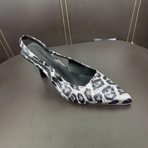 Satin Mùa Hè Cao Gót Bao Đầu Giày Sandal Nữ Mũi Nhọn Giày Cao Gót Nữ Phong Cách Pháp Đế Bao Đ