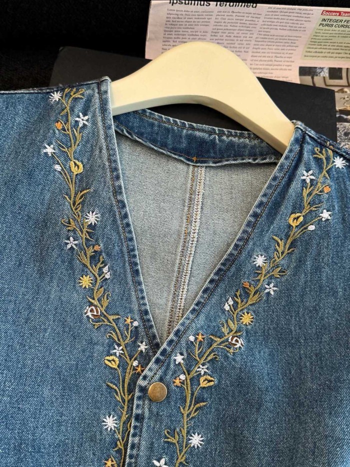 Lan - Áo Khoác Denim Thêu Cho Nữ, Phong Cách Châu Âu Retro Công Nghiệp
