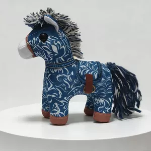 Tinh Tế Không Duy Trì May Mắn Denim Pony Little Red Book Cùng Phong Cách Dành Cho Bạn Bè Bộ Sưu Tập Giá Trị Cao Đồ Trang Trí Trẻ Em Quà Tặng