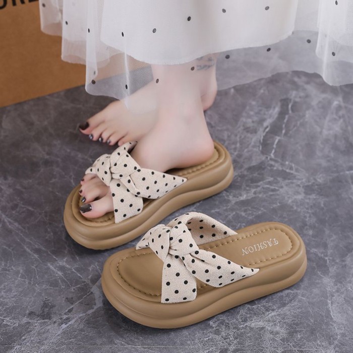 Dép đế dày chấm bi cho nữ, áo khoác ngoài mùa hè đa năng, dép cao cấp phối váy và dép xỏ ngón