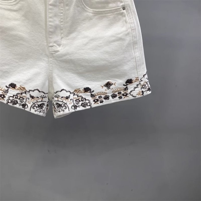 Quần Jean Thêu Jacquard Nữ Mùa Hè 2026, Ôm Dáng Rộng, Thời Trang và Cá Tính