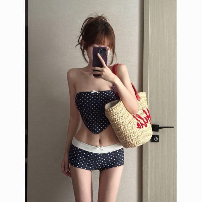 Quần đùi lót boxer chấm bi  có nơ, áo tắm bikini xẻ bụng che bụng dành cho nữ