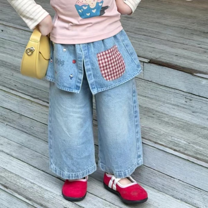 Quần jeans bé gái mùa xuân mới phong cách Hàn Quốc trẻ em quần rắm rèm quần ống rộng quần ống