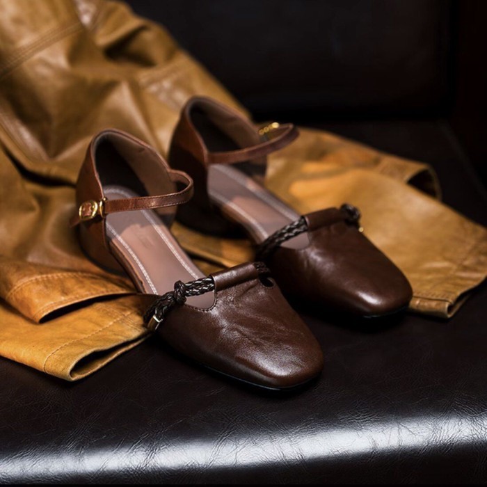 Giày sandal mũi nhọn da mềm cổ tích mùa hè dành cho nữ, phong cách cổ điển thoải mái, thời trang và