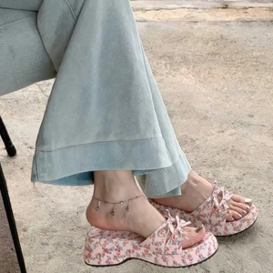 Dép xỏ ngón đế dày đế dày phong cách Pháp mặc ngoài mùa hè tăng chiều cao dép phong cách cổ t
