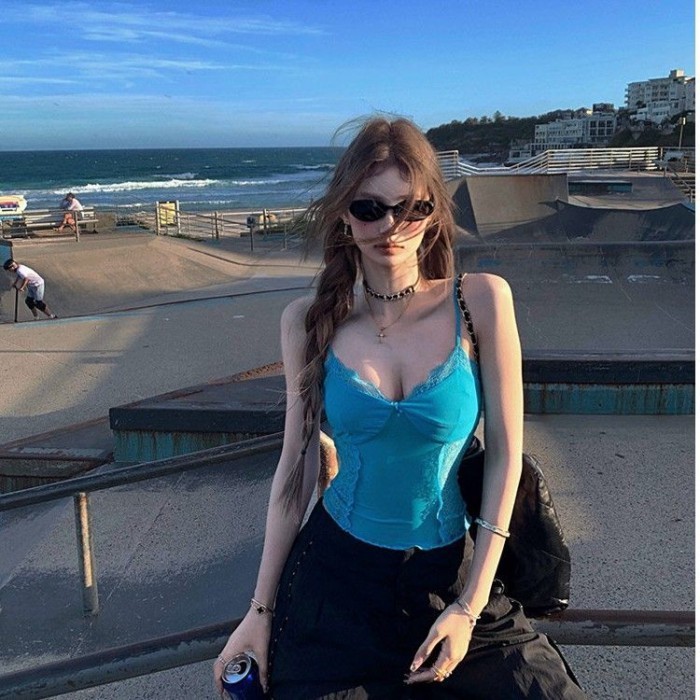 Hot girl ren cổ chữ V yếm thời trang nữ gợi cảm hơi xuyên thấu eo giảm béo ngắn hàng đầu phon
