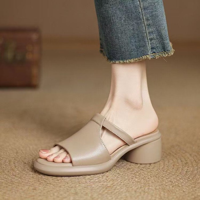 đôi dép lê đế mềm da mềm đế dày mùa hè dép sandal một dây thời trang mới đi chơi