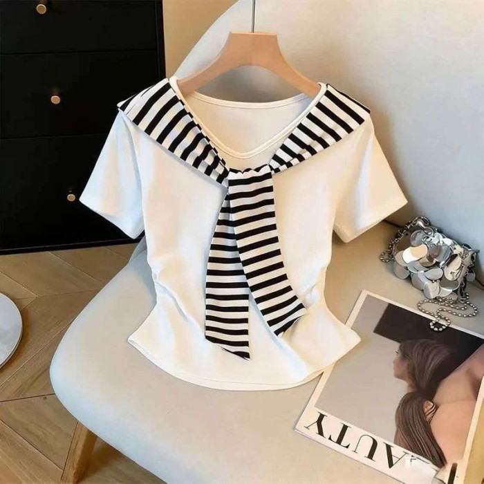 cô gái mùa hè mới khăn choàng màu tương phản giả áo thun ngắn tay cỡ vừa và lớn áo ngắn xếp li c