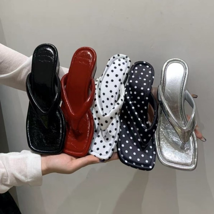 Dép xỏ ngón đế nêm mặc ngoài mùa hè cho nữ, sandal thời trang, sandal phong cách nghỉ dưỡng bãi biể
