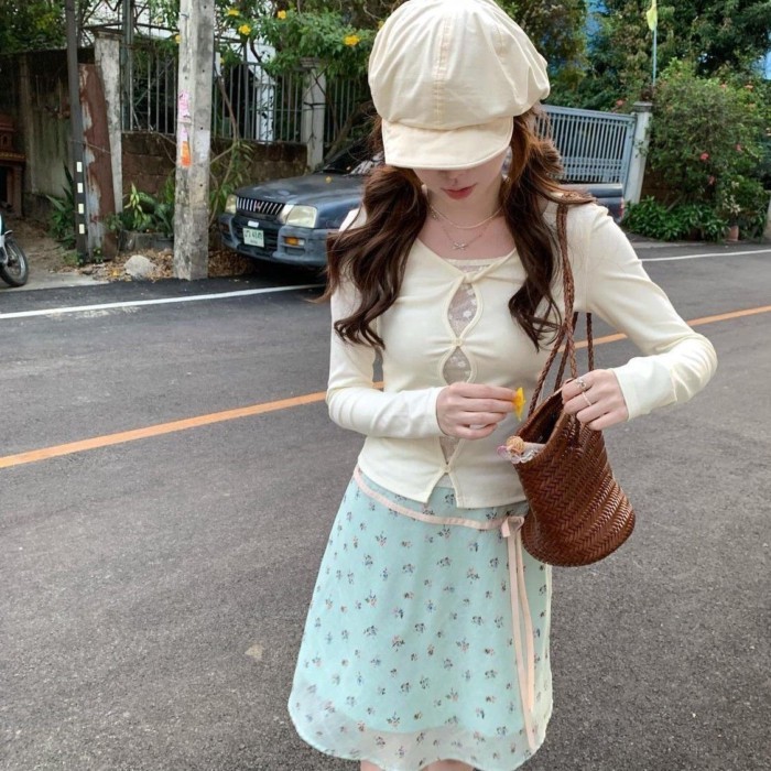 Váy hoa cao cấp phong cách preppy ngọt ngào với chi tiết nơ