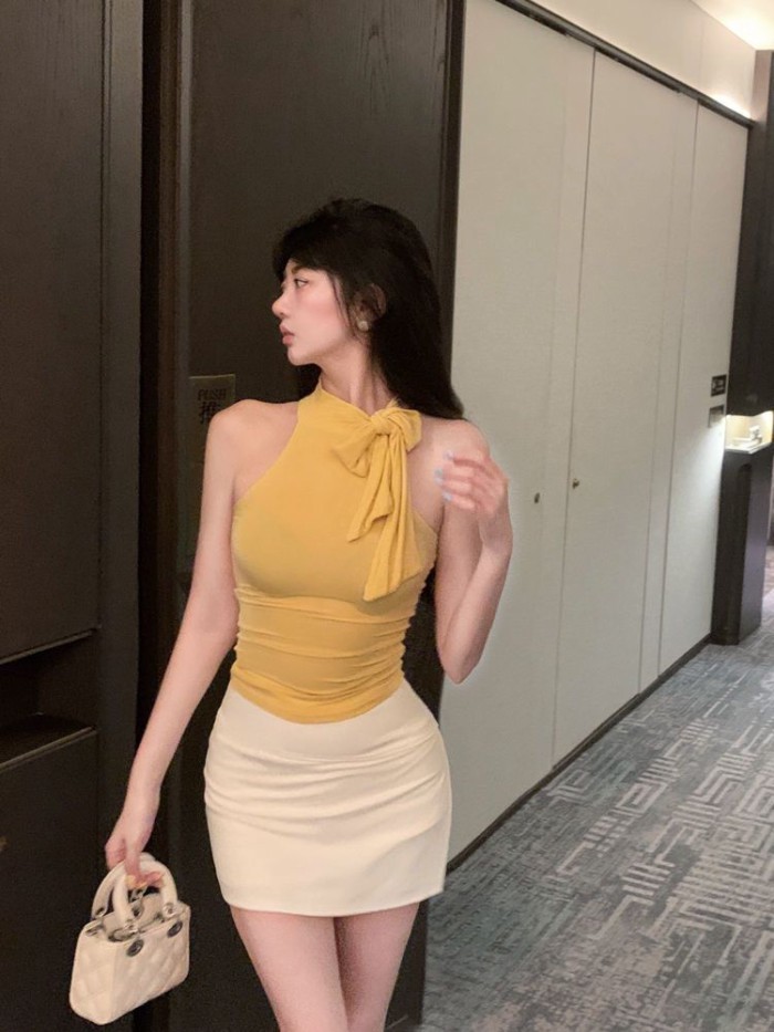 Lan ~ Mới Ngọt Ngào Phong Cách Cay Không Tay Dây Slim-fit Top Mùa Hè Phong Cách Mới Gợi Cảm Dây Buộc Phiên Bản Hàn Quốc Mỏng Hơn Nhìn Vest