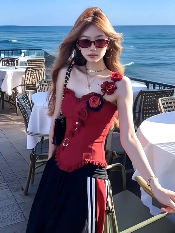 Hot Girl Mỹ ren hoa yếm yếm nữ thiết kế mùa hè eo thon gợi cảm áo ống