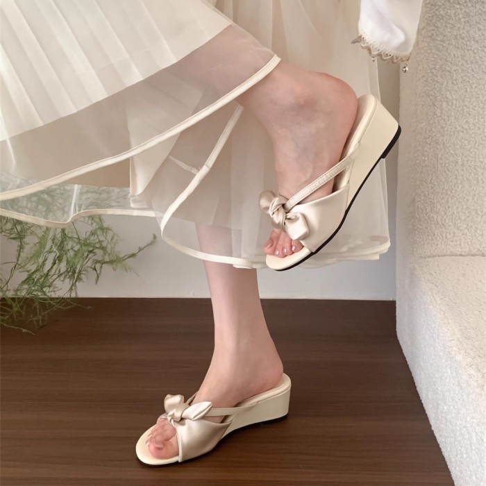 Dép xỏ ngón cao cấp thời trang, giày nêm thời trang mùa hè, sandal hở mũi không gây mệt mỏi