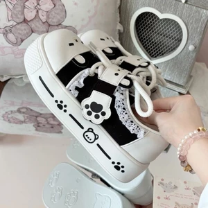 Rilakkuma dễ thương hàng ngày đa năng lolita giày thể thao màu đen và trắng phù hợp với giày