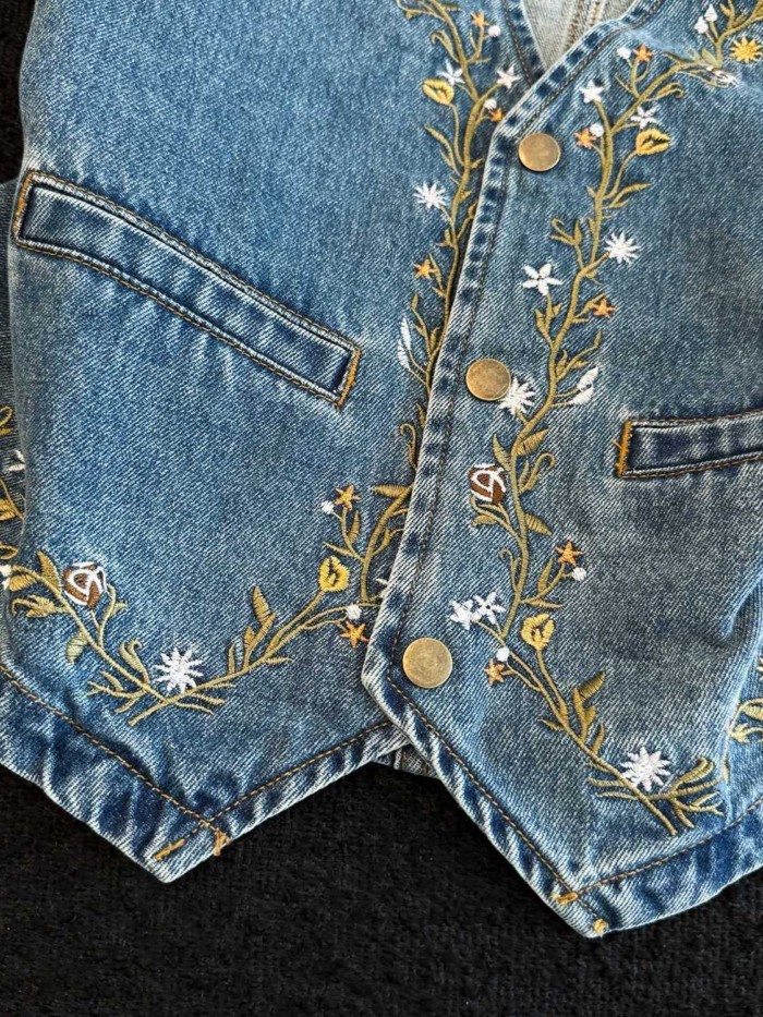 Lan - Áo Khoác Denim Thêu Cho Nữ, Phong Cách Châu Âu Retro Công Nghiệp