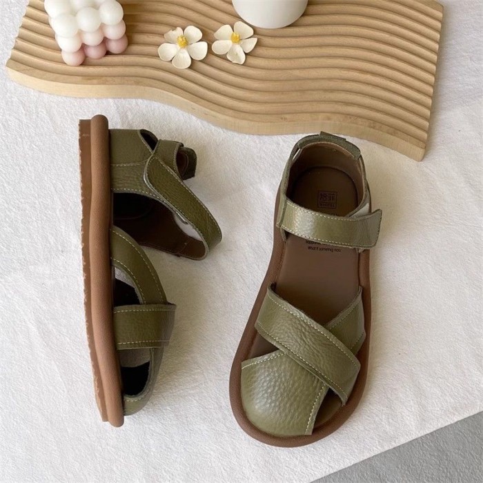 Giày học sinh đế bằng nữ, sandal đế mềm đa năng phong cách retro mũi nhọn, giày La Mã thông t