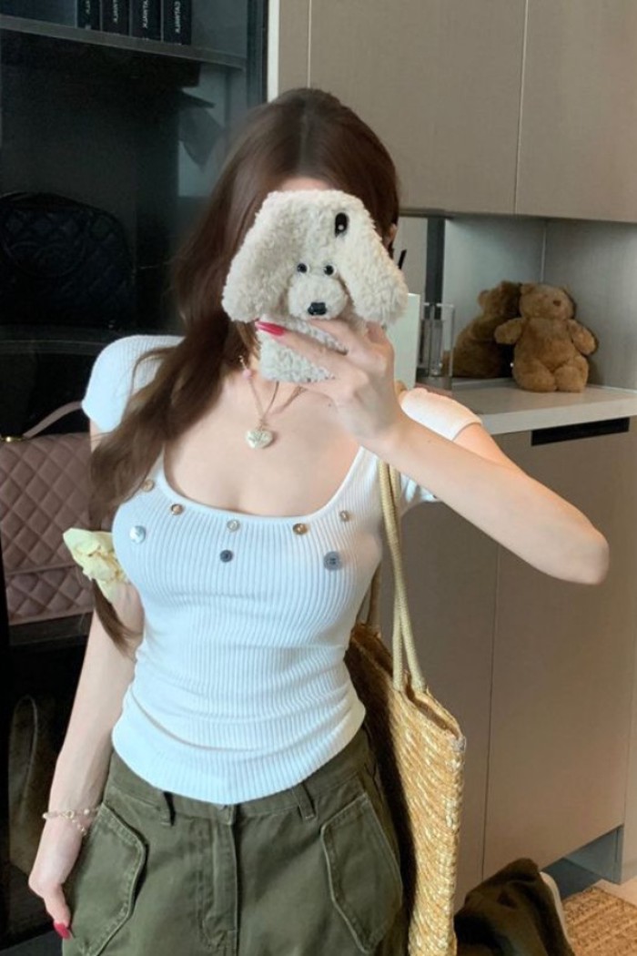 Áo sơ mi nữ tay ngắn cổ vuông màu trắng thiết kế đáy ngắn