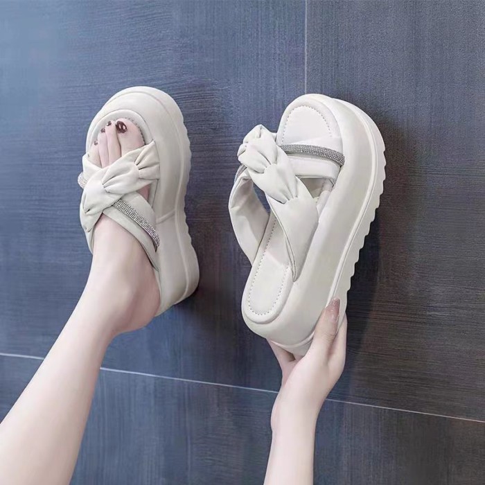 Dép đế cao có đính kim cương giả để đi lại và hẹn hò trong mùa hè, chống trượt cho người nhỏ nhắn