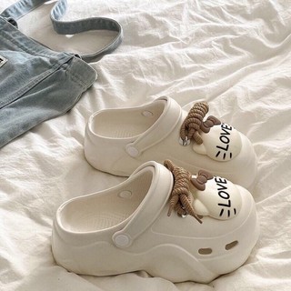 Dép xỏ ngón đế dày đính tường xinh xắn dành cho nữ tăng khả năng chống trơn trượt và khử mùi