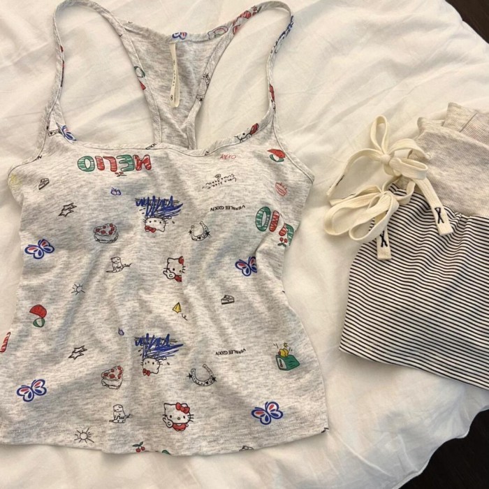 Bộ đồ ngủ có dây đeo Hello Kitty dễ thương và ngọt ngào dành cho nữ có đệm ngực mùa hè mới Bộ