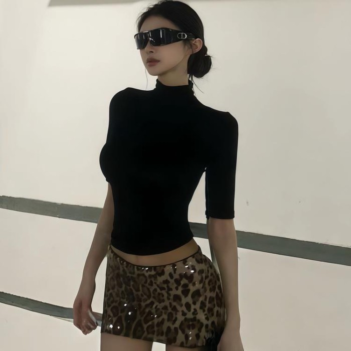 Hot girl Âu Mỹ phong cách sexy cổ tròn ngắn tay áo thun mới dáng ôm vừa vặn váy in da báo bộ