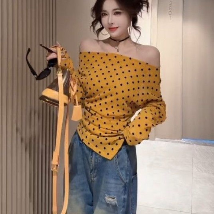Lan ~ Áo Thun Nữ Một Vai Mùa Xuân, Chấm Bi Gạc Dài, Tay Áo Rộng, Thiết Kế Mỏng Tinh Tế