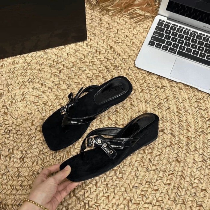 Dép xỏ ngón đế nêm thiết kế cho nữ đi sandal đi biển mùa hè đi biển