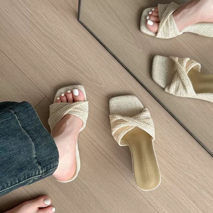 Dép dệt kiểu cổ điển của Pháp dành cho nữ, gót dày thời trang và đa năng với váy, dép đế nêm
