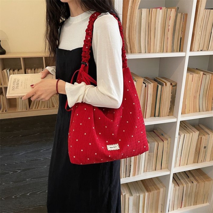 Túi vải canvas màu đỏ chấm bi phong cách Hàn Quốc dành cho nữ mùa xuân hè mới sức chứa lớn đi
