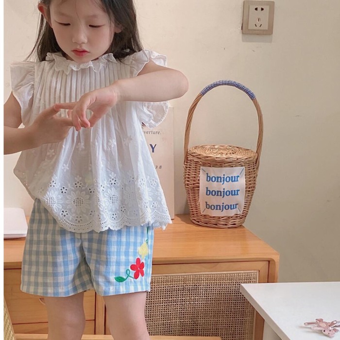 Bé Gái Phong Cách Hàn Quốc Quần Short Kẻ Sọc Hoa Thêu Quần Dopamine Lỏng Cho Trẻ Em Và Học Si