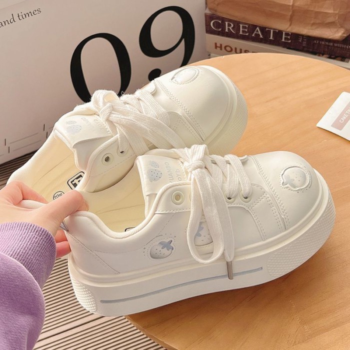 Giày trắng đế dày nữ mặc váy và giày bánh mỳ để nữ khoe chân, giày nhỏ gọn thông thường