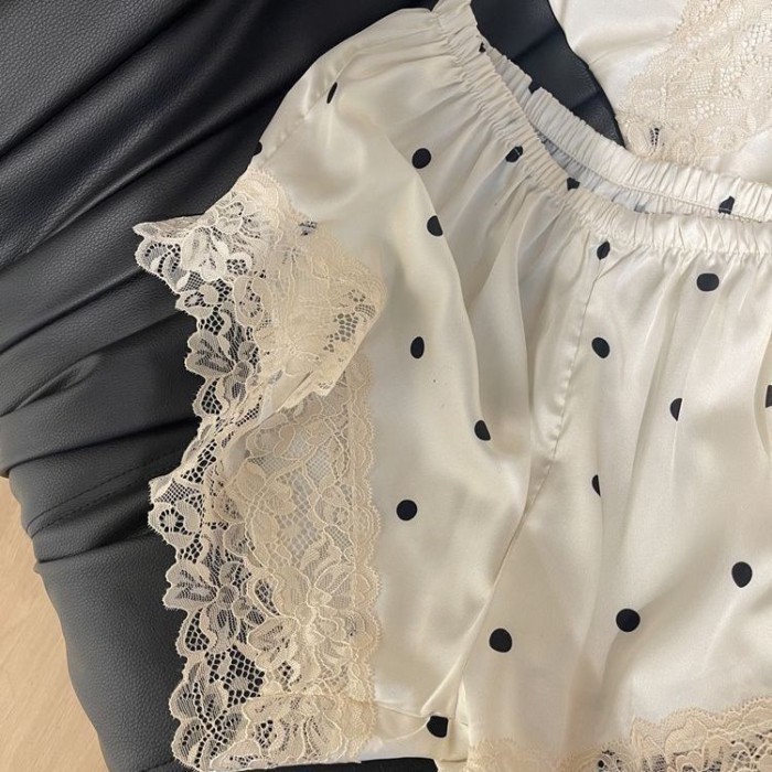 Sữa Ngọt Ngào Và Thoải Mái Mới Bộ Đồ Ngủ Chấm Bi Suspender Ren Sweet Home Bộ Quần Áo Có Miếng