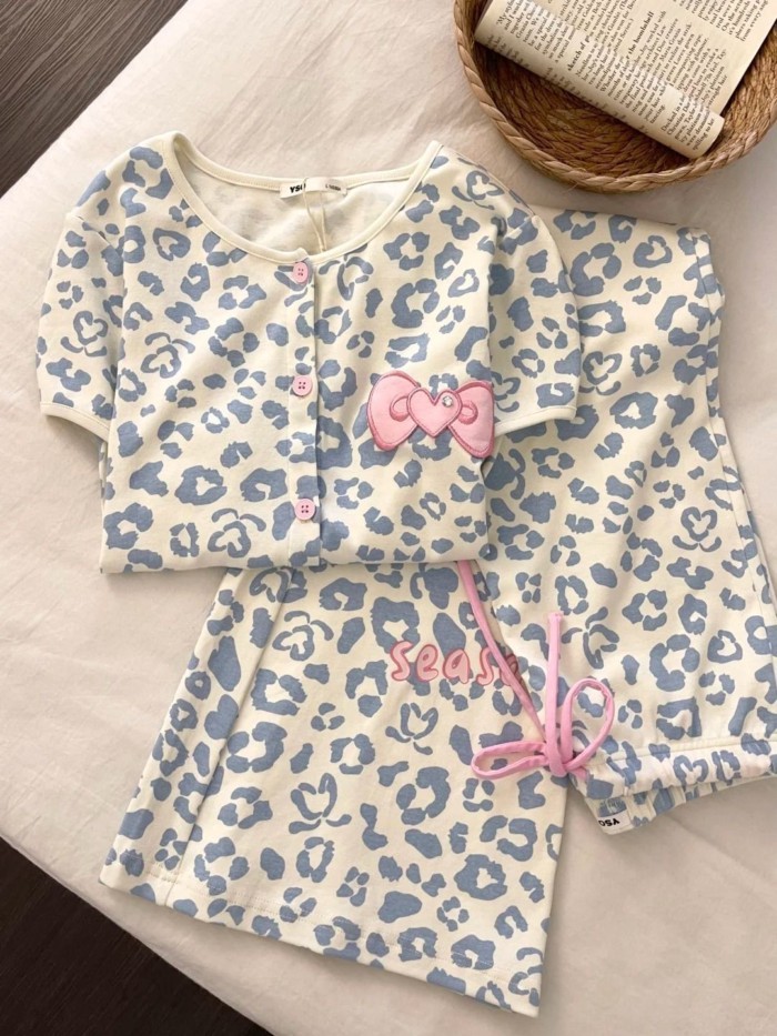 Bộ đồ ngủ in hình da báo màu xanh dễ thương cho bé gái Bộ hai mảnh quần ngắn tay có thể mặc b
