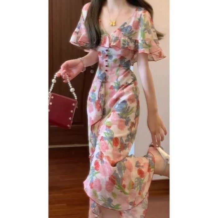 Đầm xù mỏng phong cách mới mùa hè, họa tiết hoa hẹp, phù hợp cho kỳ nghỉ