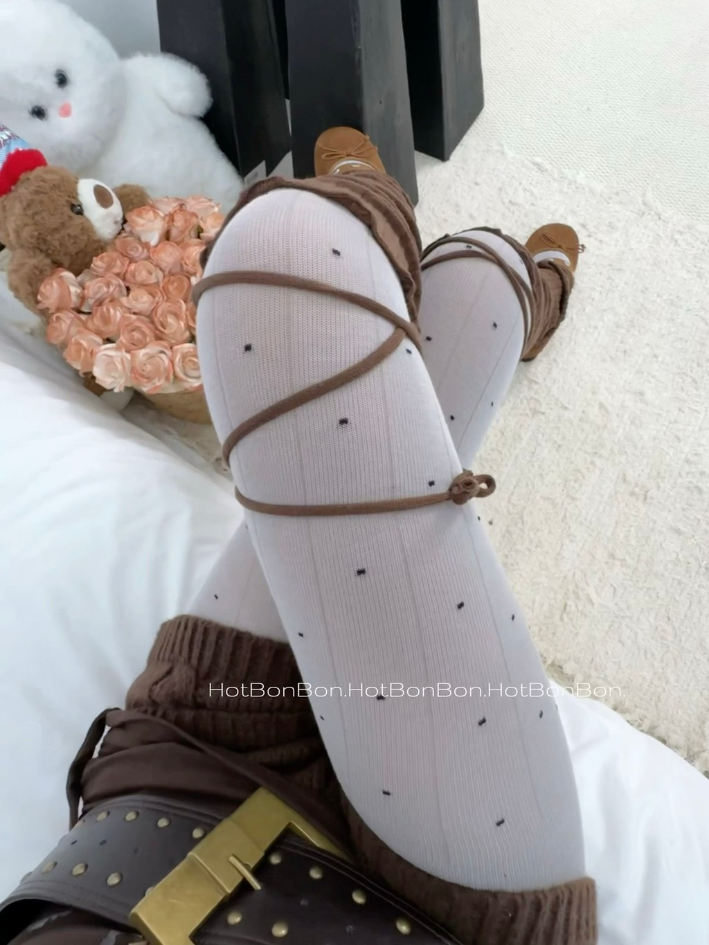 Quần Tất Nữ Pure Desire Girl from Cotton với Họa Tiết Trắng Chấm Bi, Phù Hợp Mọi Lúc