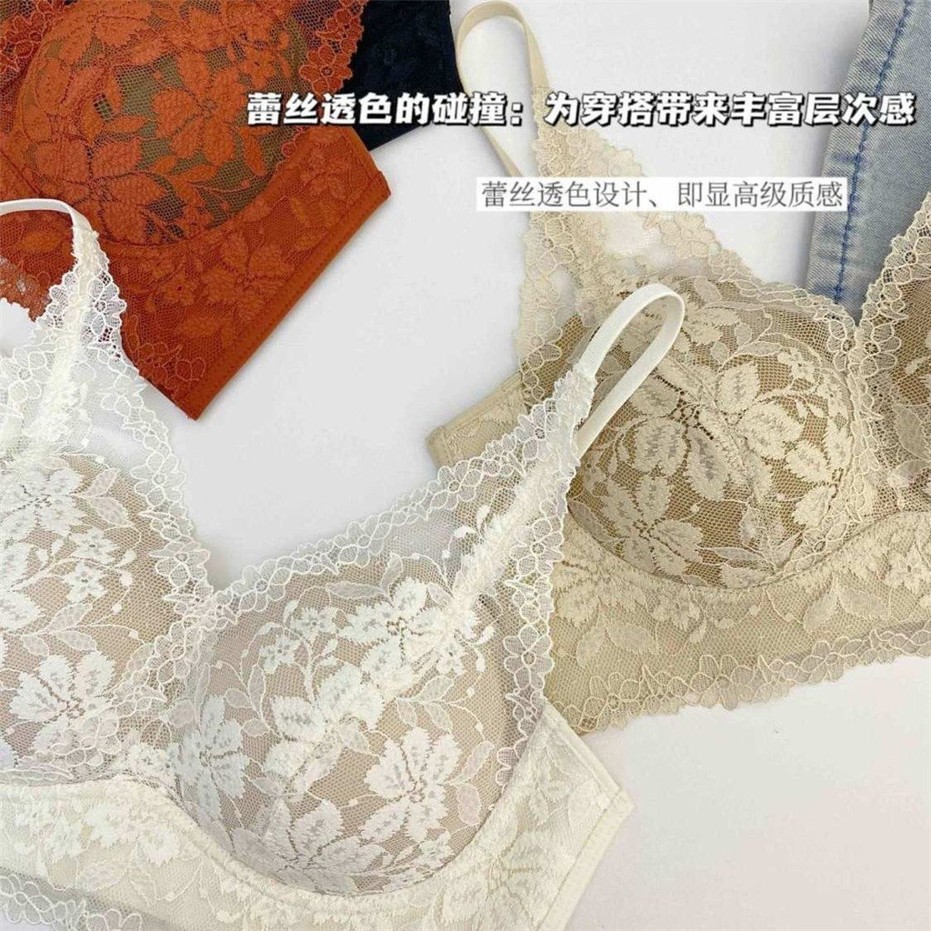 Quần Lót Đỏ Nữ Với Thiết Kế Cổ Chữ V Sâu và Ren Gợi Cảm
