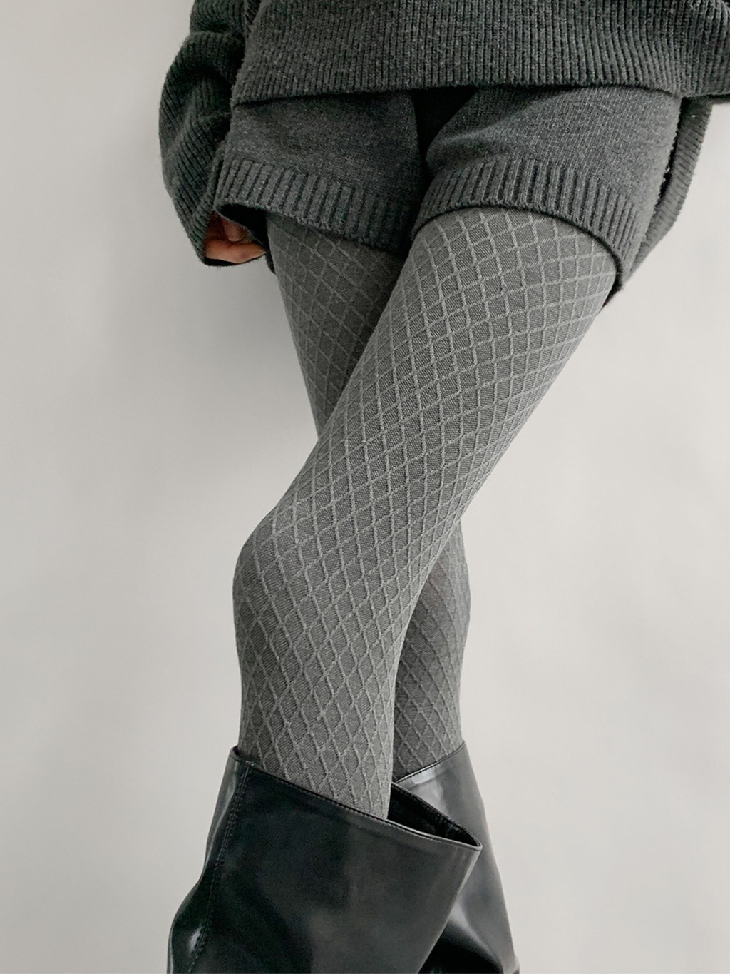 Quần Legging Dày Ấm Áp Phong Cách Xám Màu Khói, Thiết Kế Ba Chiều Hình Thoi Giúp Gọn Gàng Legs