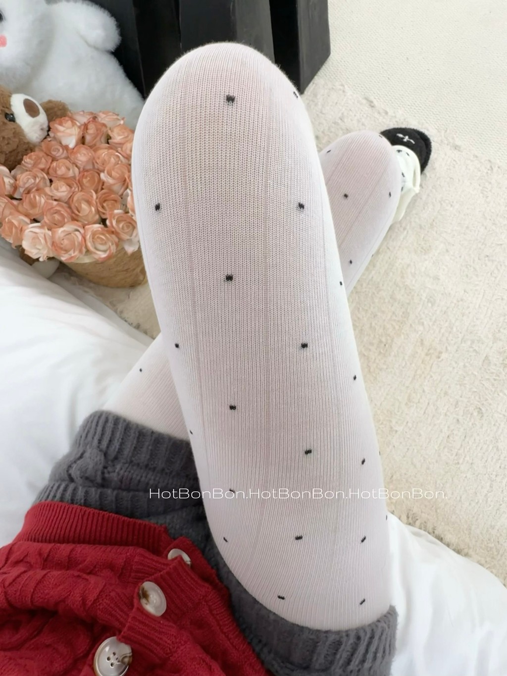 Quần Tất Nữ Pure Desire Girl from Cotton với Họa Tiết Trắng Chấm Bi, Phù Hợp Mọi Lúc