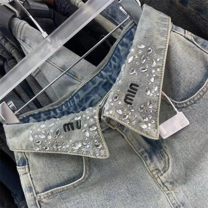 Váy thiết kế ve áo wash của Mỹ thích hợp thêu kim cương màu xanh nhạt Váy ngắn chữ A denim dà
