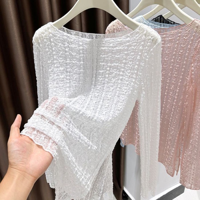 Áo thun nữ dài tay cổ thuyền phối ren họa tiết áo thun nữ mùa thu có thiết kế xẻ tà và gạc rỗ