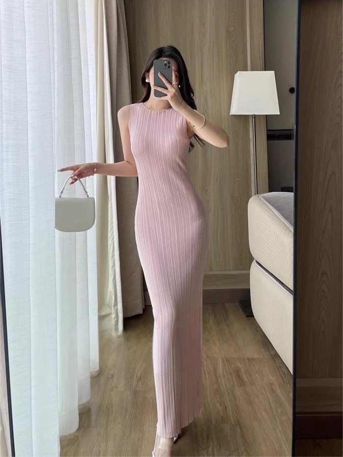 Váy vest dài mát mẻ Ôm vừa vặn cao cấp váy dệt kim không tay mỏng Váy dài giảm béo eo khí chất