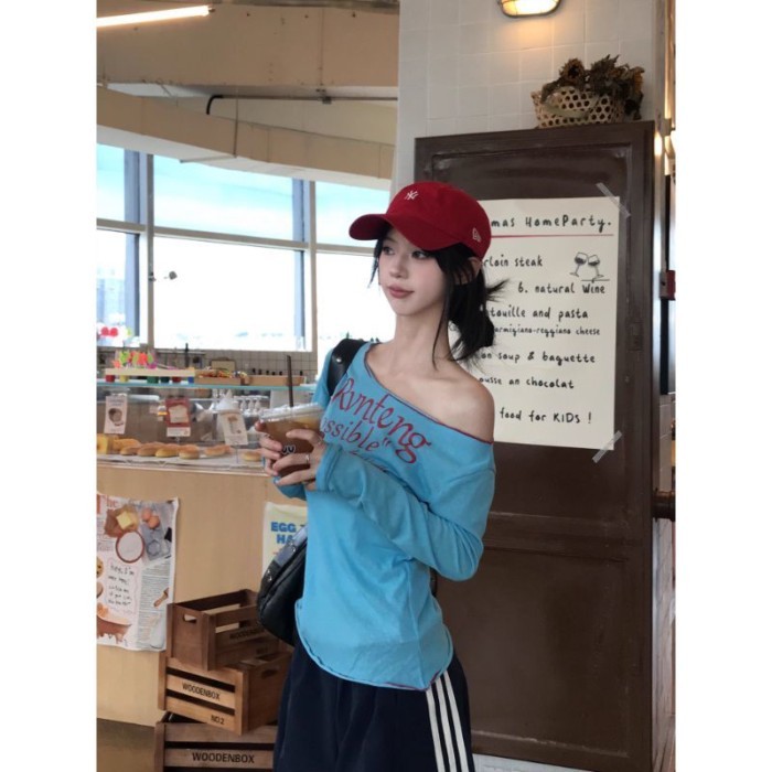 mẫu áo thun dài tay in chữ trễ vai phong cách lười biếng nữ đầu thu mới slim fit thời trang cao
