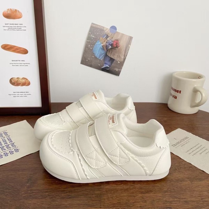 Giày Velcro trắng dành cho nữ sinh viên phối váy, giày thể thao, giày bệt rèn luyện đạo đức, giày t