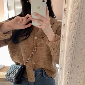 Áo khoác len ngắn chất lượng Xiaoxiang của phụ nữ đầu mùa xuân áo len cardigan hàng đầu